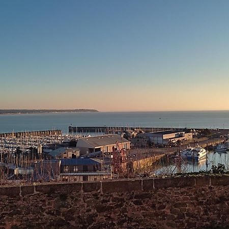 La Maison De L'Amiral Vue Sur Mer A Γκρανβίλ Εξωτερικό φωτογραφία